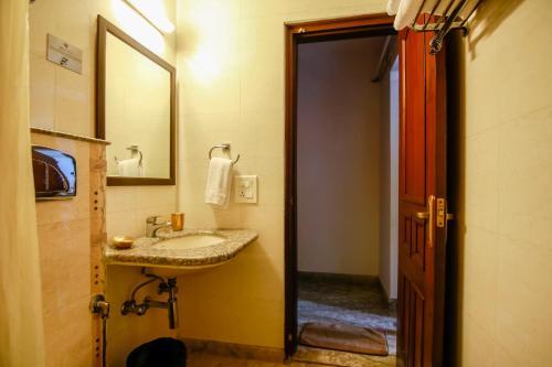 Hotel Shanti Home