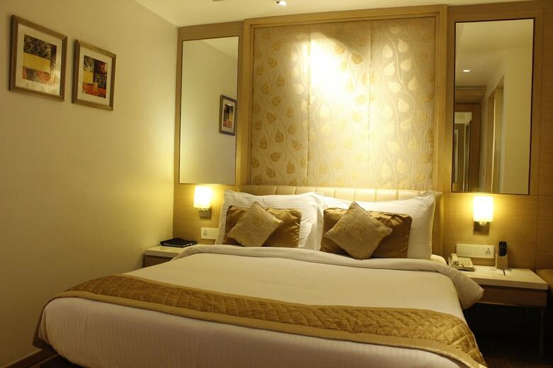 Hotel Swati Deluxe
