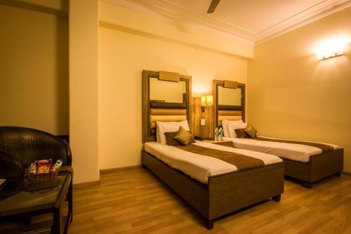 Hotel Suncourt Yatri