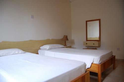 Nicos & Olympia Apartments