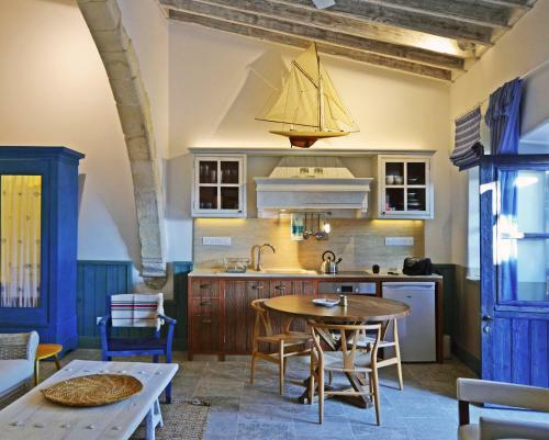 Hostal Apokryfo Traditional Guesthouse