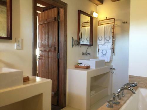 Hostal Apokryfo Traditional Guesthouse