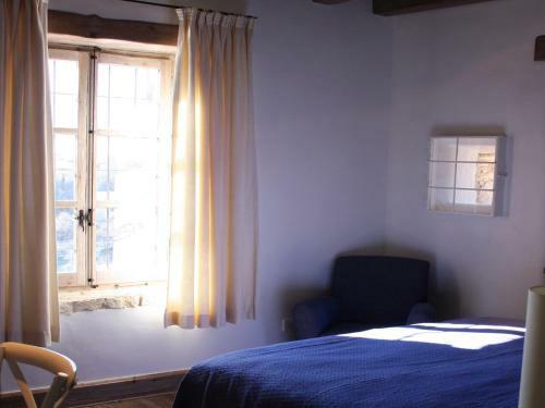 Hostal Apokryfo Traditional Guesthouse
