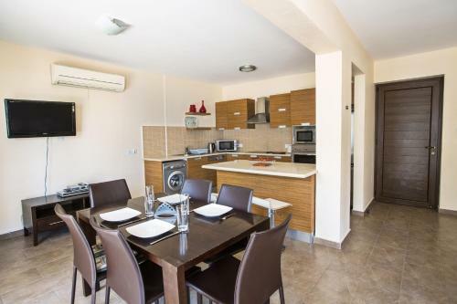 Napiana Apartments