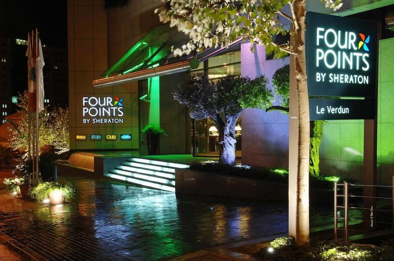 Hotel Four Points By Sheraton (clase)