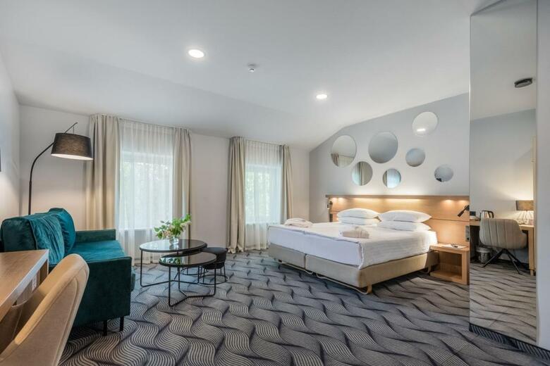 Algirdas City Hotels