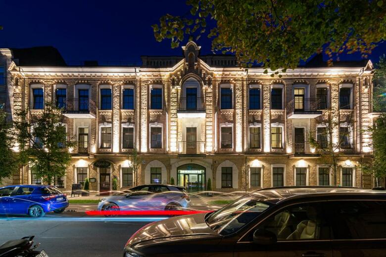Algirdas City Hotels