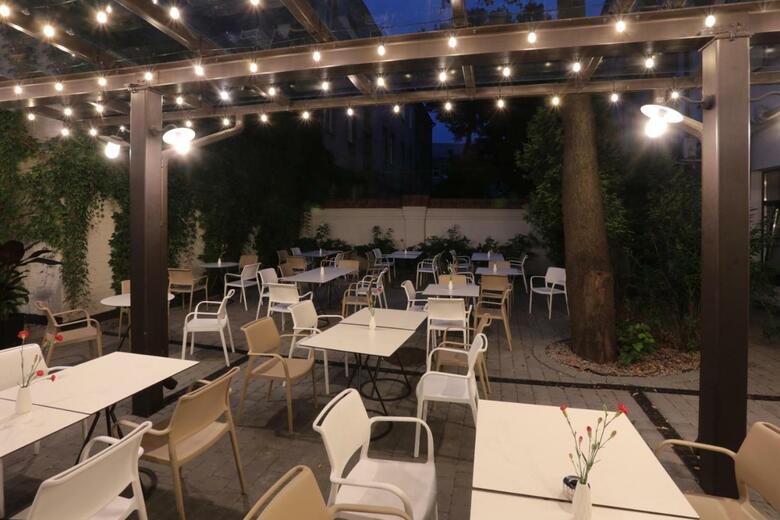 Algirdas City Hotels