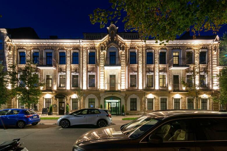 Algirdas City Hotels