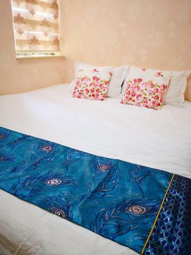 Flower Apartment - Zhengyang Pedestrian Street