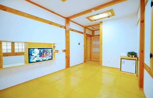 Hostal Leega Hanok