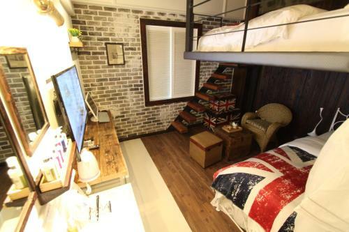 February Hotel Hwanggeum