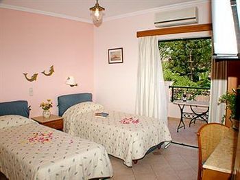 Hotel Andreolas Luxury Suites