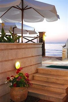 Hotel Andreolas Luxury Suites
