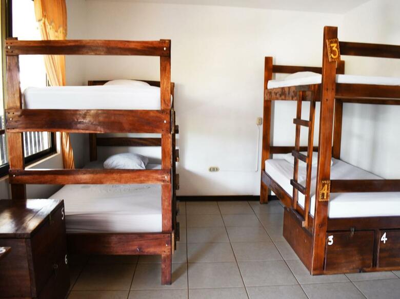 Hotel Hostel La Posada