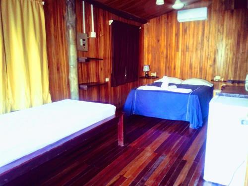 Hostal Toritos Guest Room