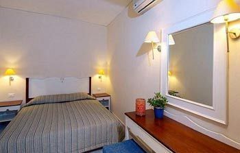 Residencia Frideriki Studios & Apartments