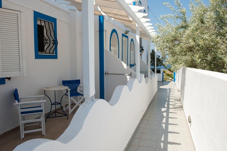 Hotel Milos