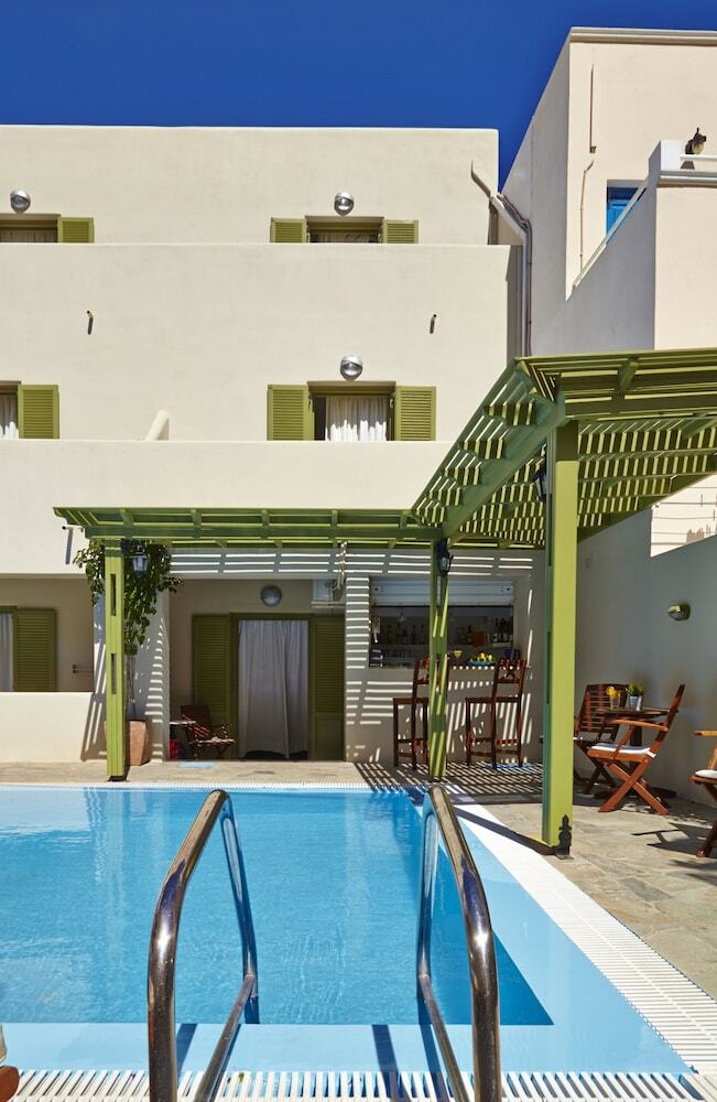 Hotel Studios Marios