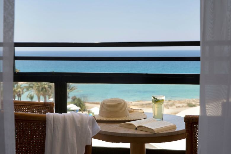 Afroditi Venus Beach Hotel & Spa