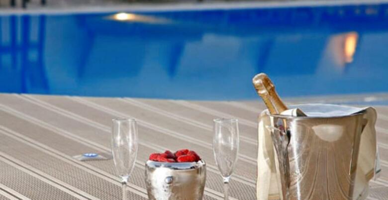 Thera Mare Boutique Hotel