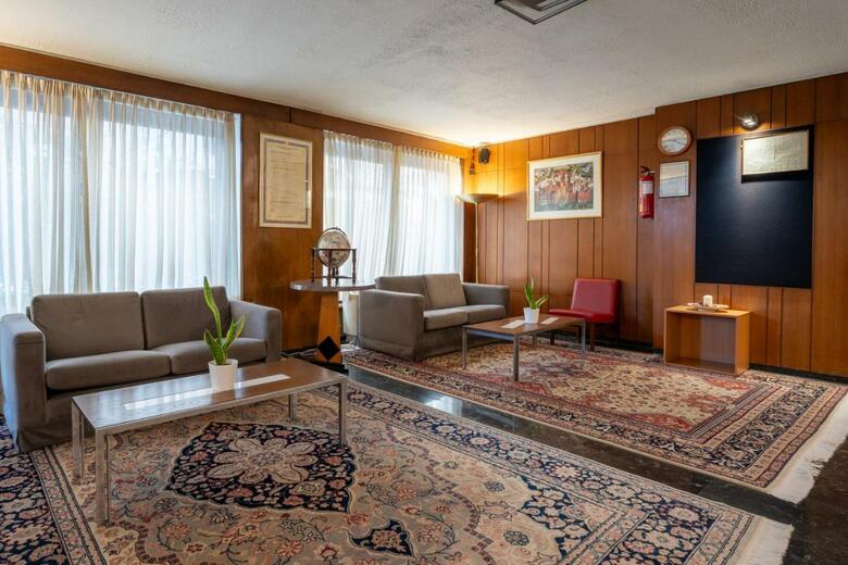 Hotel Queen Olga