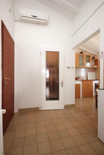 Apartments With A Parking Space Karigador (novigrad) - 2534