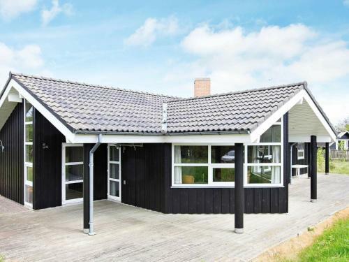 Four-bedroom Holiday Home In Hirtshals 2
