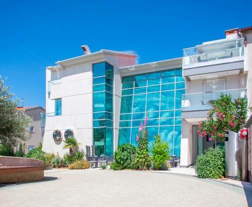 Adrion Aparthotel