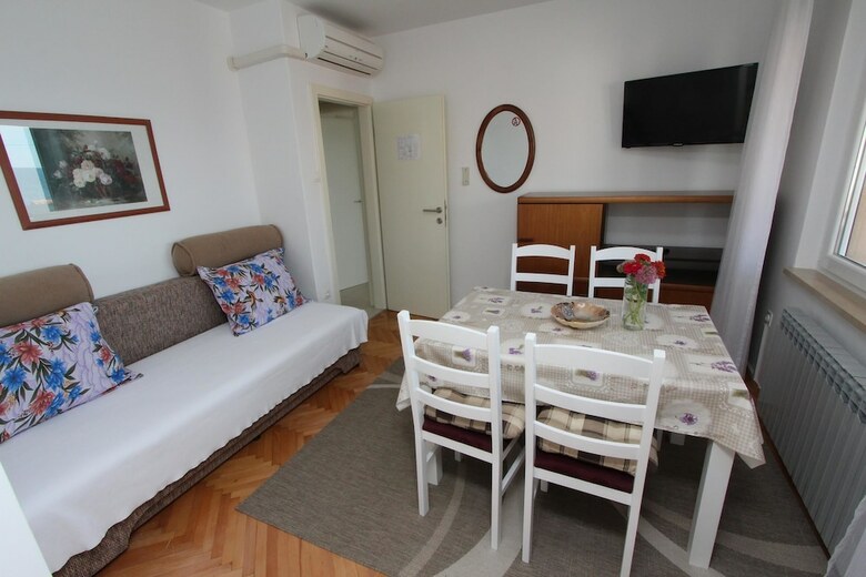 Rooms And Apartments Bella Vista