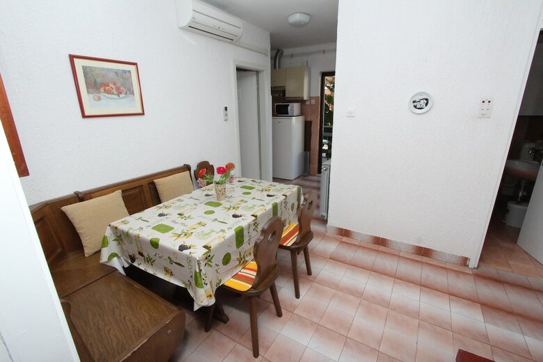 Rooms And Apartments Bella Vista