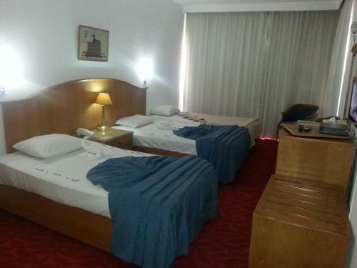 Pyramids Plaza Hotel