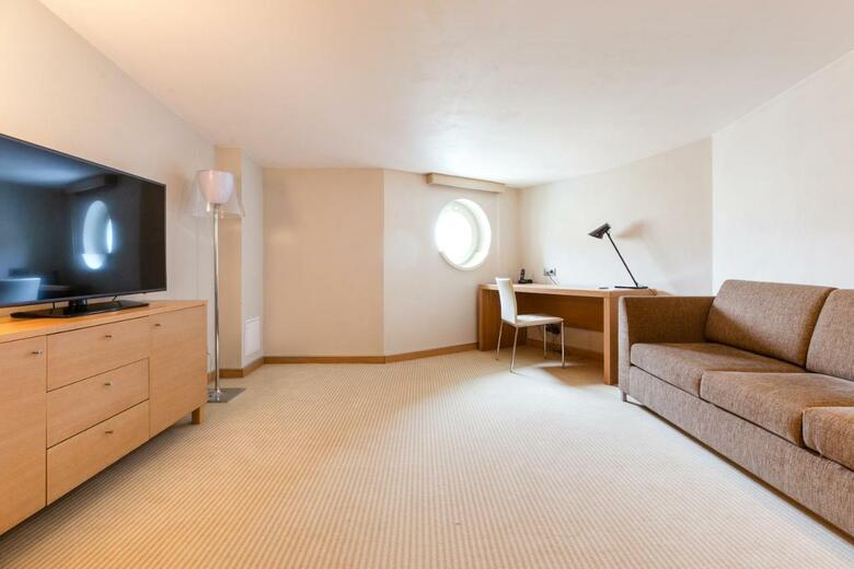 Roset Boutique Hotel