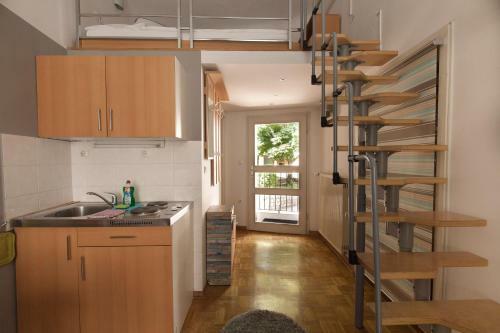 Apartamentos Studios By Pre?eren Square
