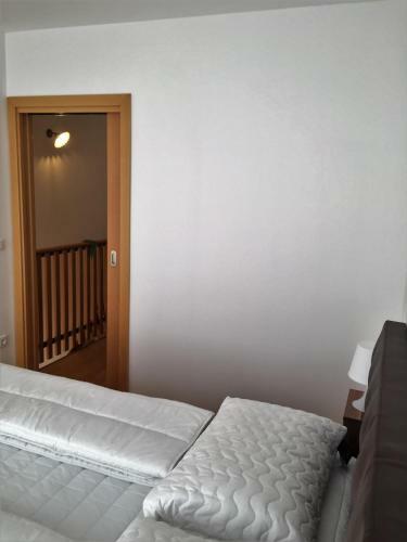 Apartments Holin