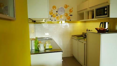 Apartamentos Rezone Residency