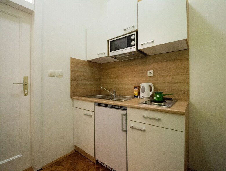 Hostal B&B Vila Teslova