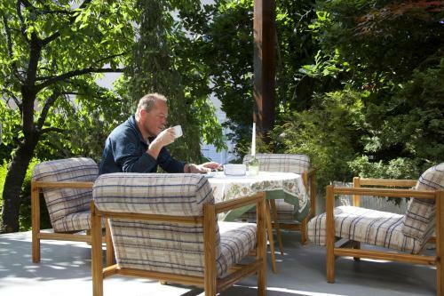 Bed & Breakfast Alparti Mini Hotel
