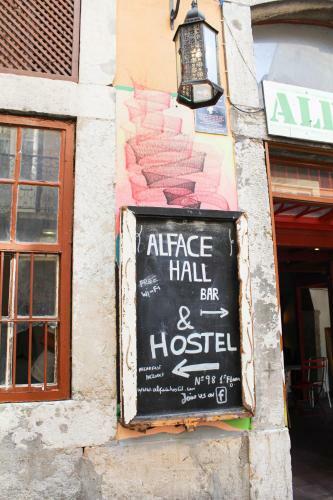 Hotel Alface Hall Hostel & Bar