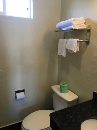 Wagon Wheel Motel
