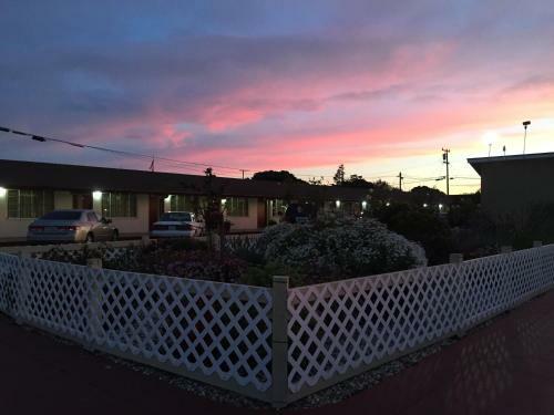 Wagon Wheel Motel