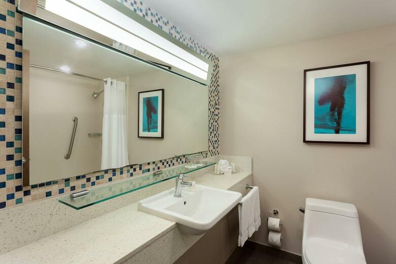Hotel Courtyard By Marriott