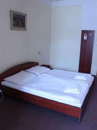 Kucera Hotel Garni
