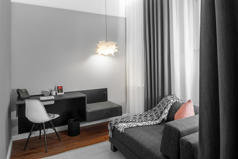 Ea Hotel M�nes