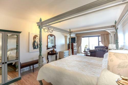 Misty Waves Boutique Hotel