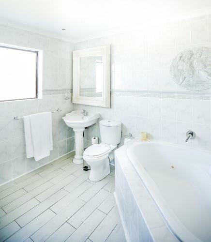 Misty Waves Boutique Hotel