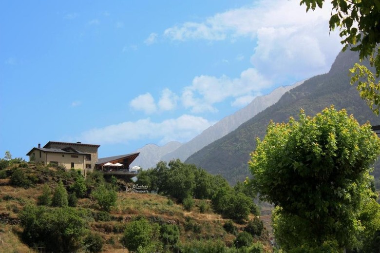 Agroturismo La Llardana