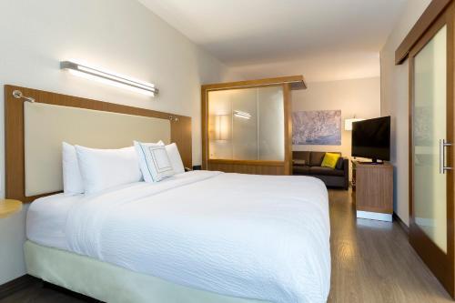 Hotel Springhill Suites Orange Beach At The Wharf