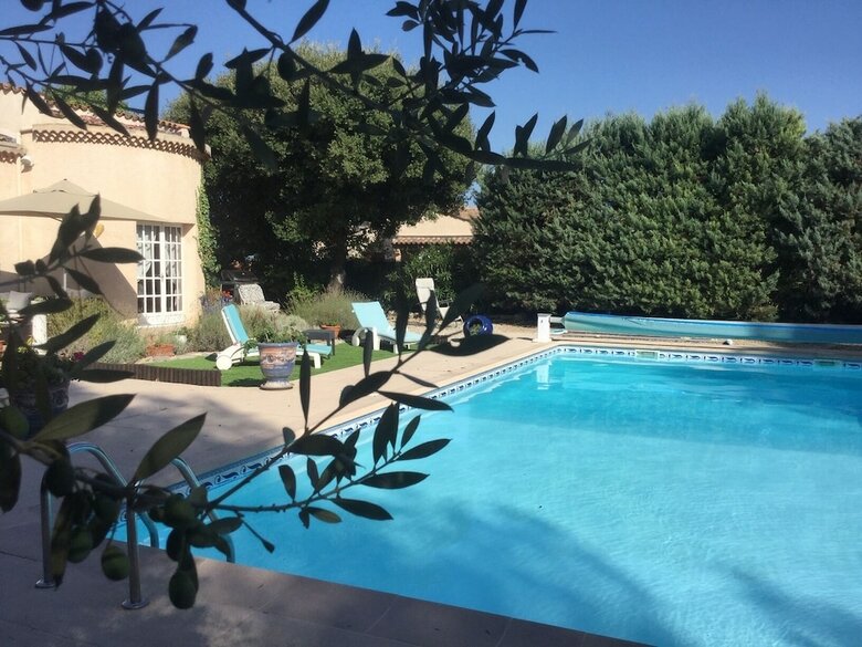 Hostal Le Patio Fleuri
