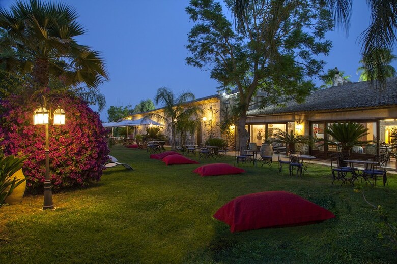 Hotel Villa Dei Papiri